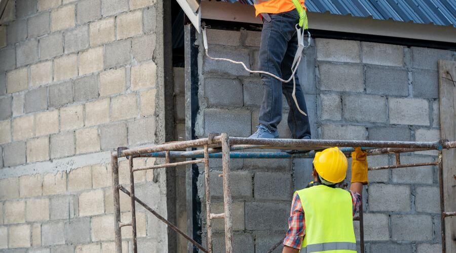Expert Emergency Roof Repairs services in Silver Creek, NE